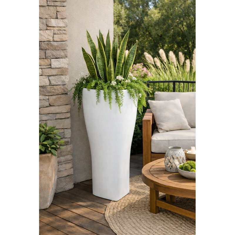 23 in. Domus Planter - White, White