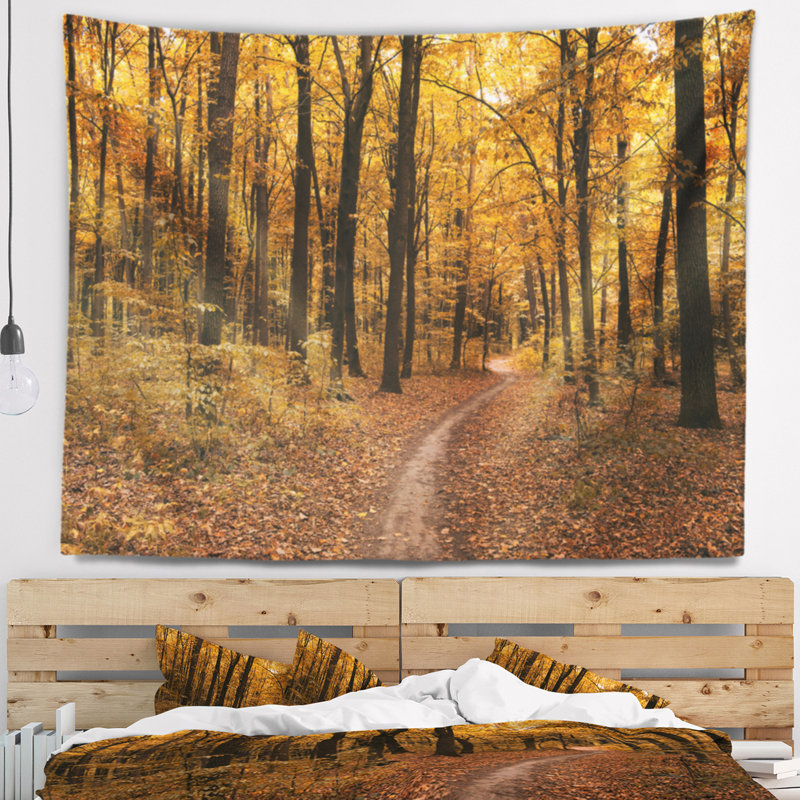 Tapisserie «Path in the Yellow Fall Forest», H 32 po x l 39 po