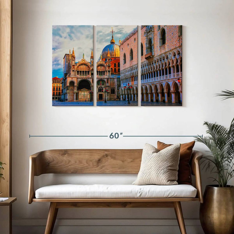 Sebbie Saint Mark's Square, 28" H x 45" W