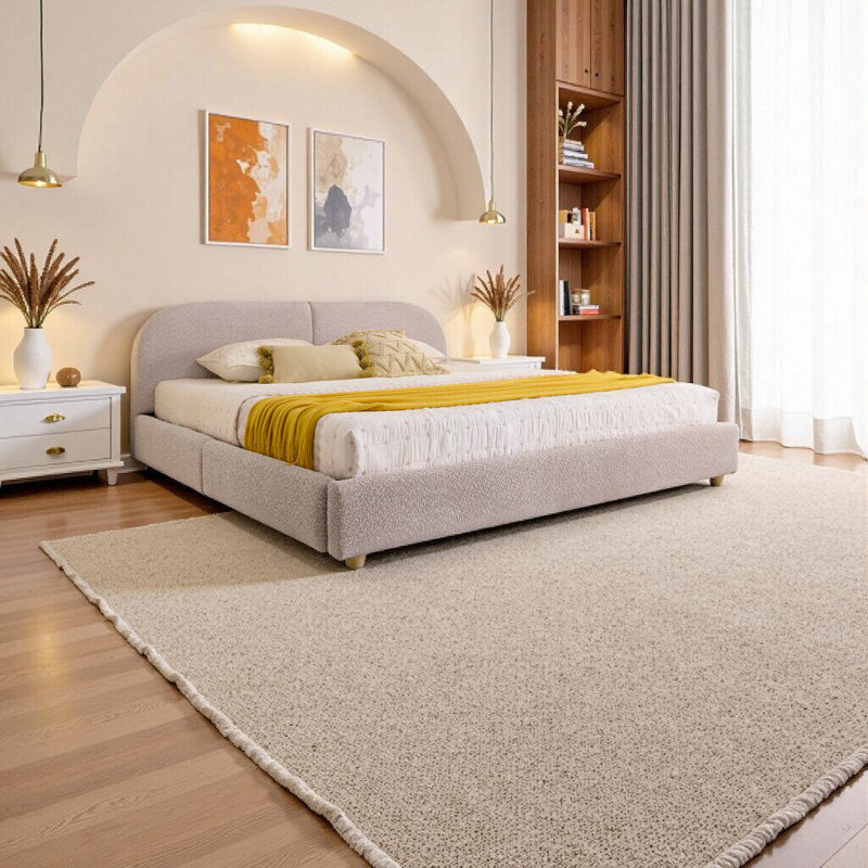 Cadre de lit tapissier très grand élégant - tissu rose minimaliste moderne avec grande tête de lit courbée et tiroirs de rangement