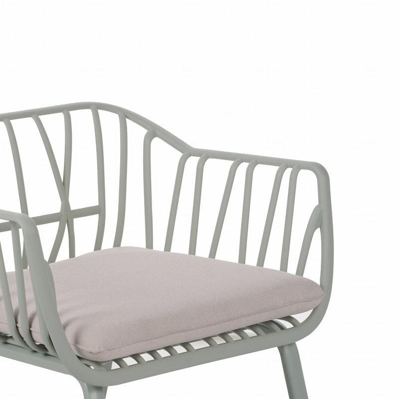 Ensemble de 2 fauteuils club d'extérieur au fini vert PP avec coussin beige, Argent argent, Vert