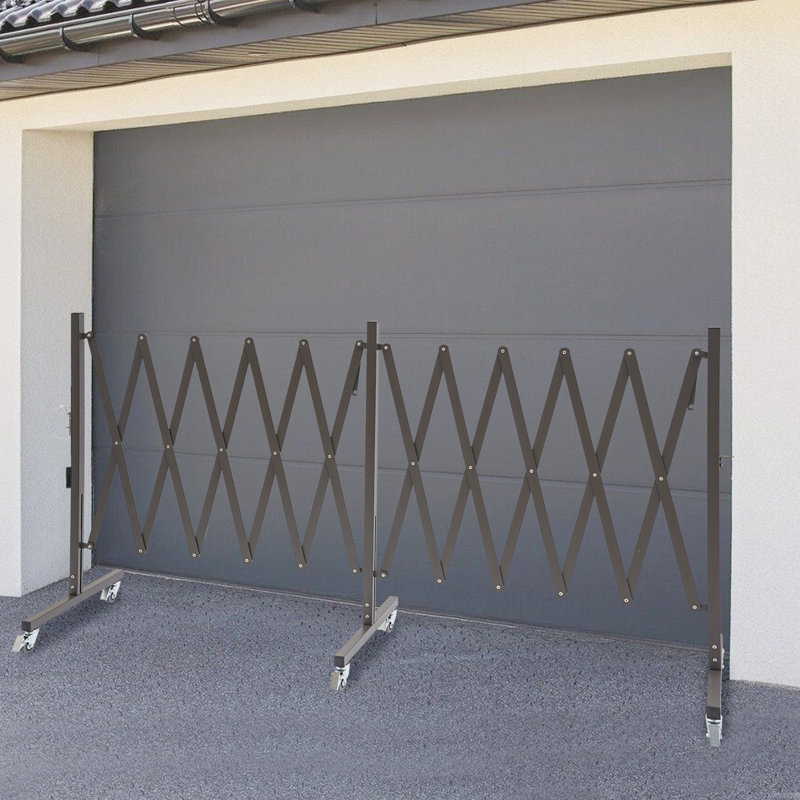 Clôture en métal H 40,55 po x l 196,8 po incluse, Noir