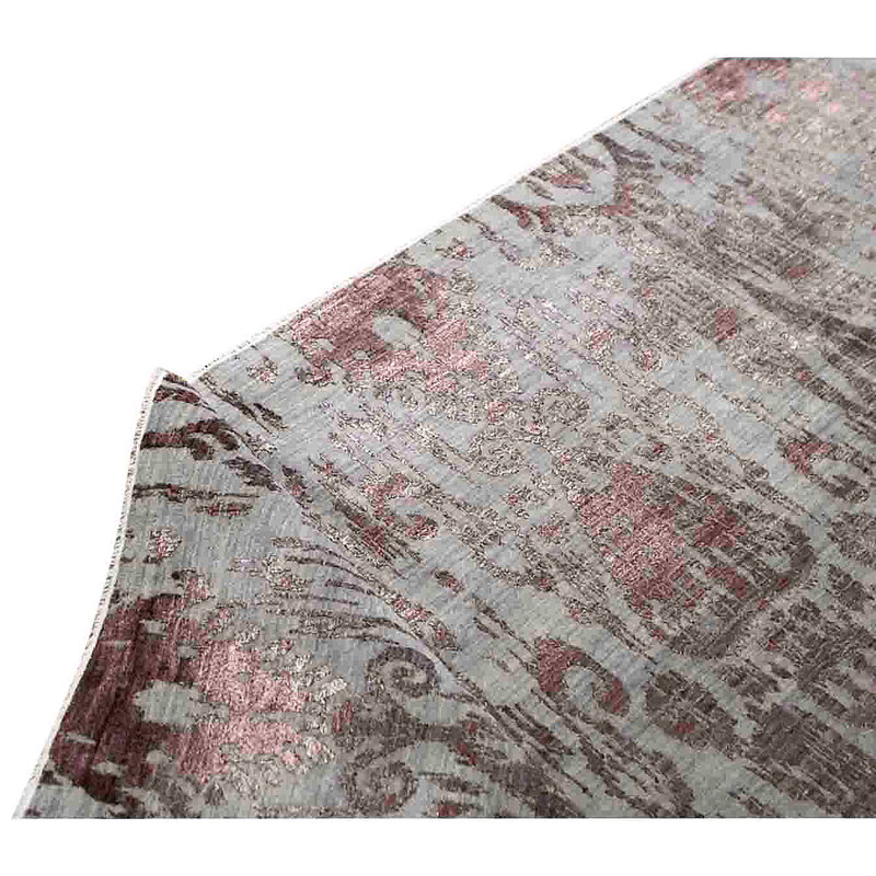 Hand Knotted Area Rug in Multi