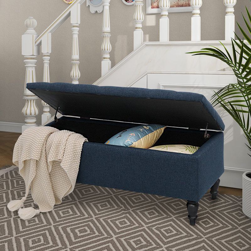 Banc de rangement rembourré avec pieds en bois massif Balcom, H 17 po x l 37,8 po x P 17 po, Bleu foncé
