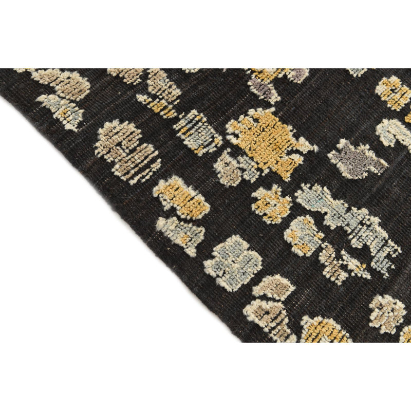 Tapis noir Aabha