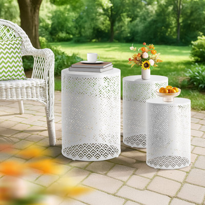 Ensemble de 3 tables d'appoint d'extérieur empilables en métal