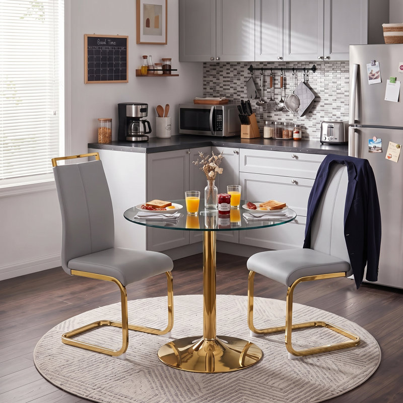 Chaises de salle à manger cantilever modernes Amari en similicuir avec base au fini doré (lot de 2), Gris clair, 2, Doré