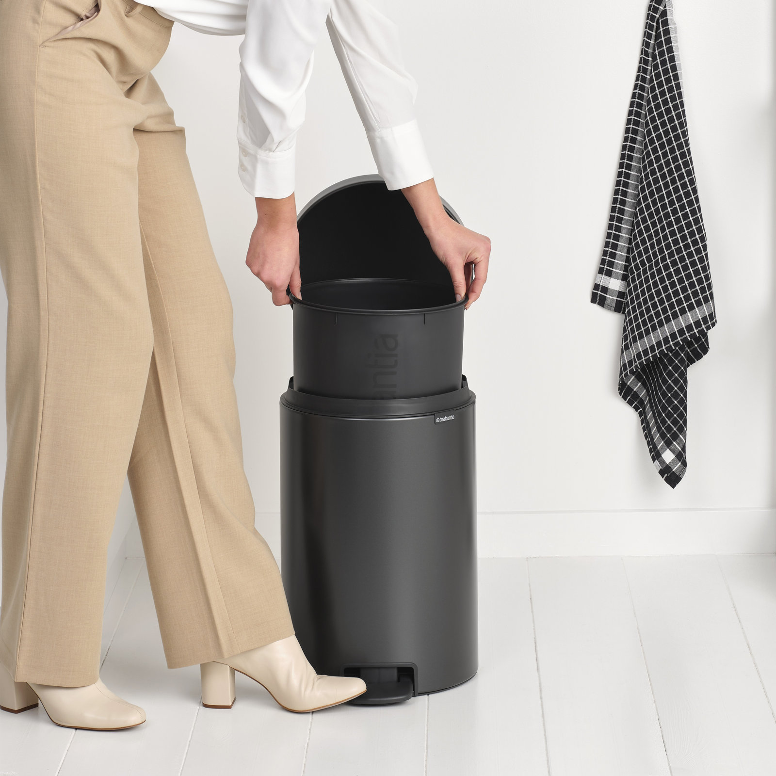 Brabantia Newicon 5.3gal Step-On Can, Confident Gray