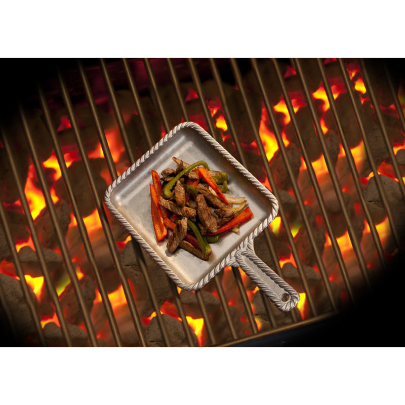 Wilton Armetale Gourmet Grillware Rectangular Skillet, 14.5-Inch