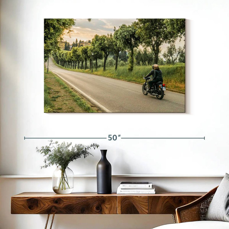Couple faisant du vélo, H 26 po x l 39 po