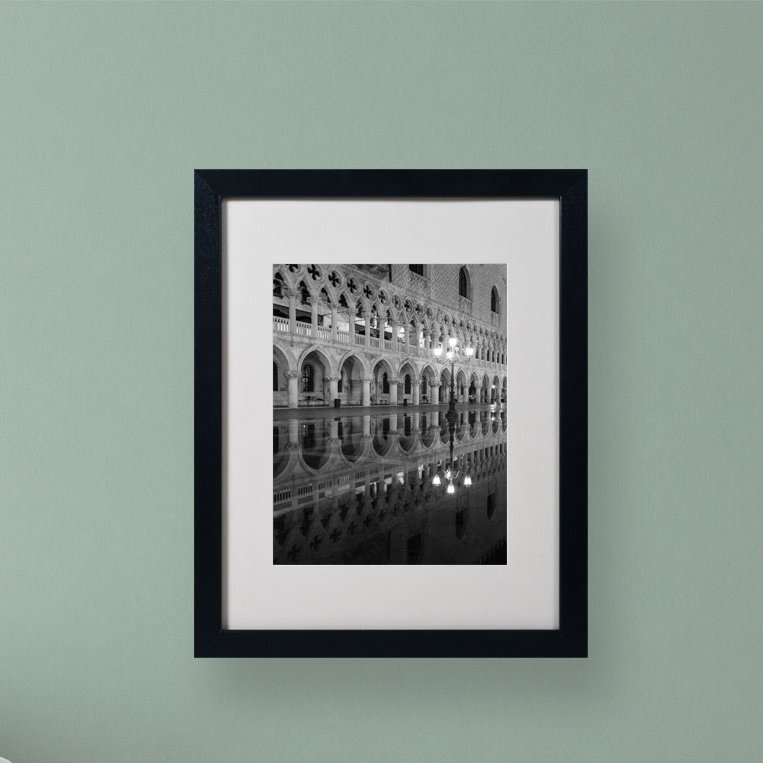 « venetia reflection », reproduction de photo sur toile encadrée, H 20 po x l 16 po x P 0,5 po, Noir