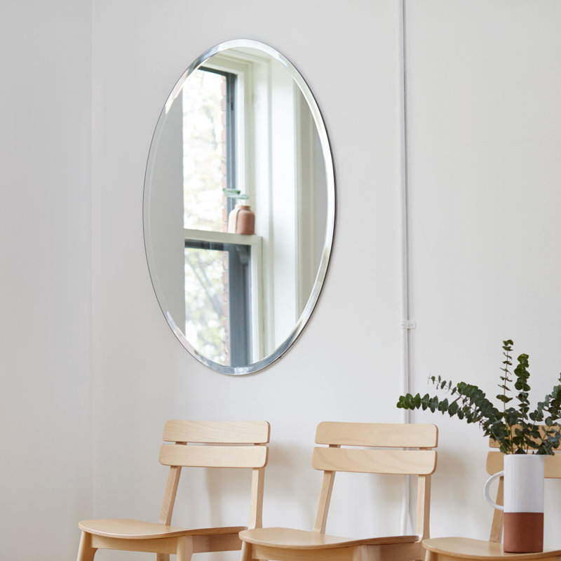 Miroir décoratif biseauté moderne et contemporain Provenzano, 33 po x 23,5 po