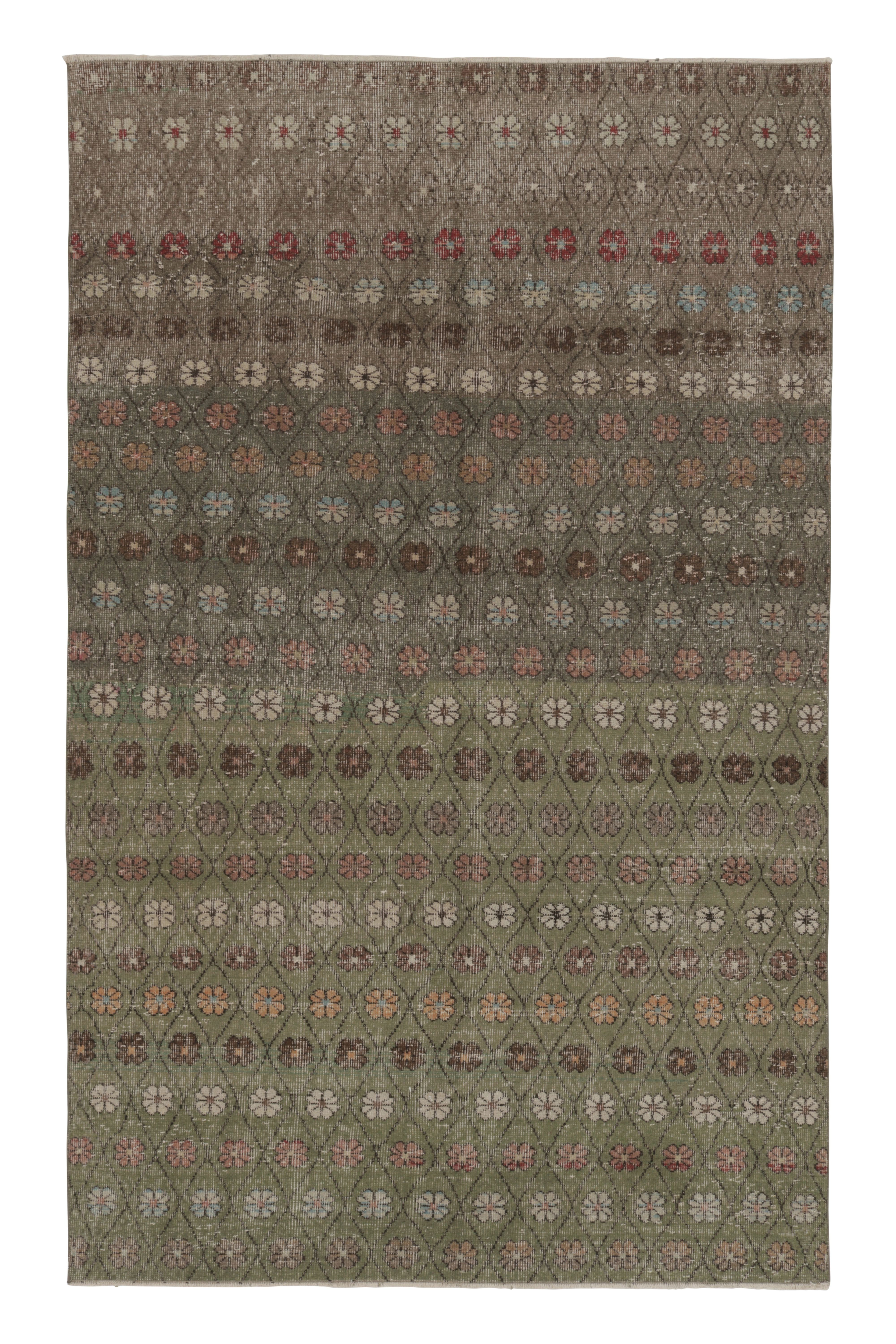 Geometric Pattern Rug Design Rug & Kilim Vintage Distressed Rug, Earthy Floral Geometric Patterns ...