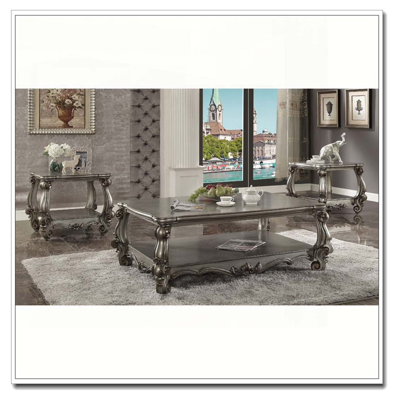 Table de bout en platine antique avec tablette inférieure