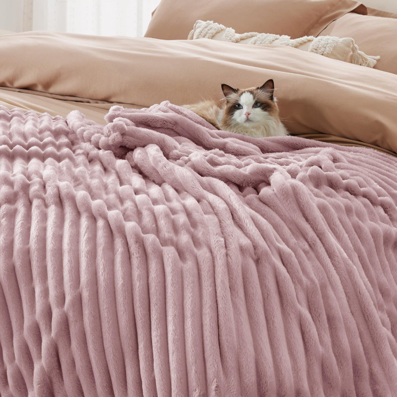 Bedsure Soft Fleece Throw For Beds & Sofas, Pink, 270cm x 230cm