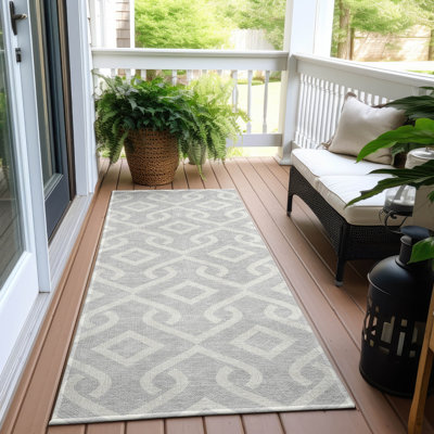 Kaylani Washable Geometric Indoor / Outdoor Rug