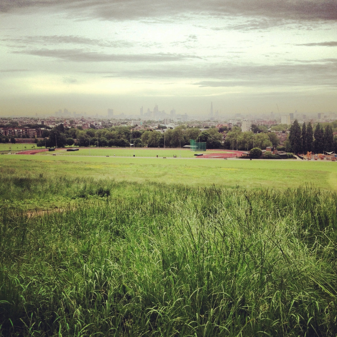 London Skyline von Photocritical - Kunstdrucke auf Leinwand