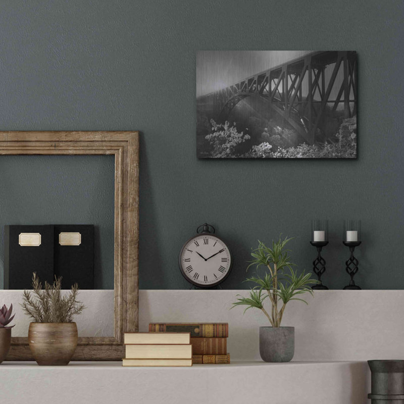 «Sunrise At Letchworth Black White» par Lori Deiter, H 12 po x l 16 po