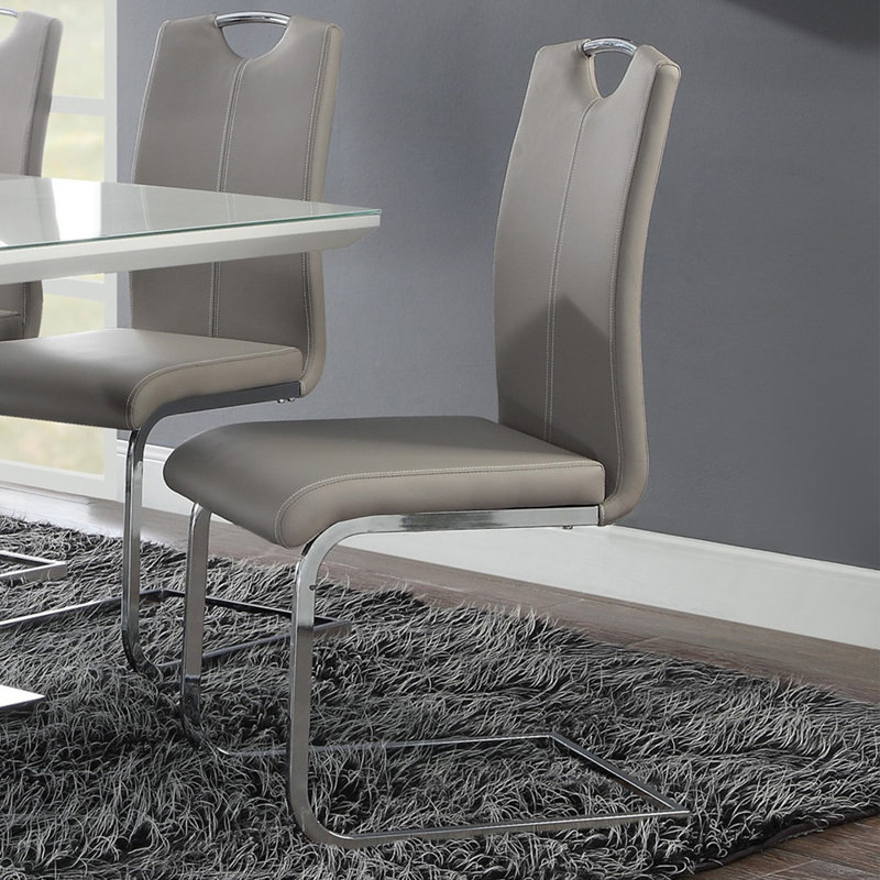Chaise d'appoint en métal gris Tywone