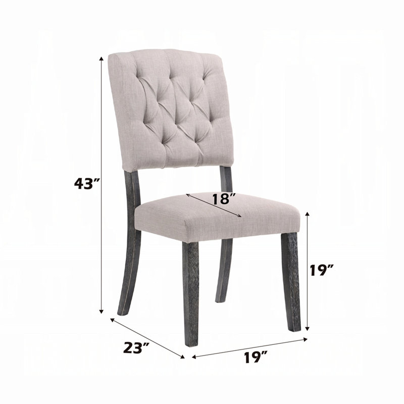 Lot de 2 chaises d'appoint rustiques de style transitionnel, avec dossier rembourré en lin beige, pieds fuselés en bois d'hévéa massif finition chêne gris vieilli, pour une composition décorative esthétique dans la salle à manger.