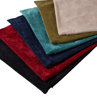  Velvet Polyester Throw Pillow