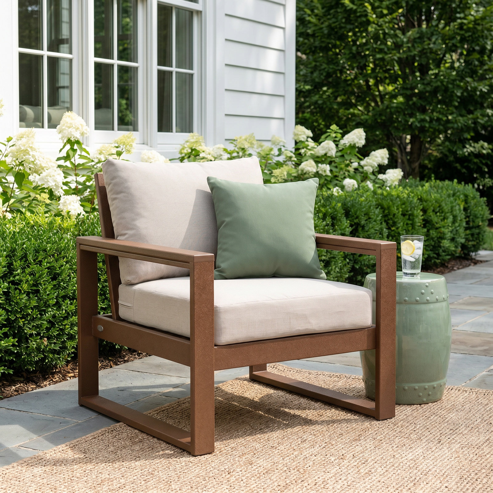 Edge Patio Lounge Chair, Spiced Brown/Mahogany
