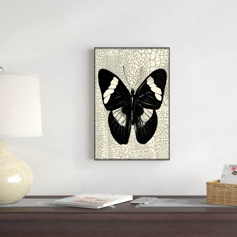 Papillon classique III, H 18 po x l 12 po x P 1,25 po