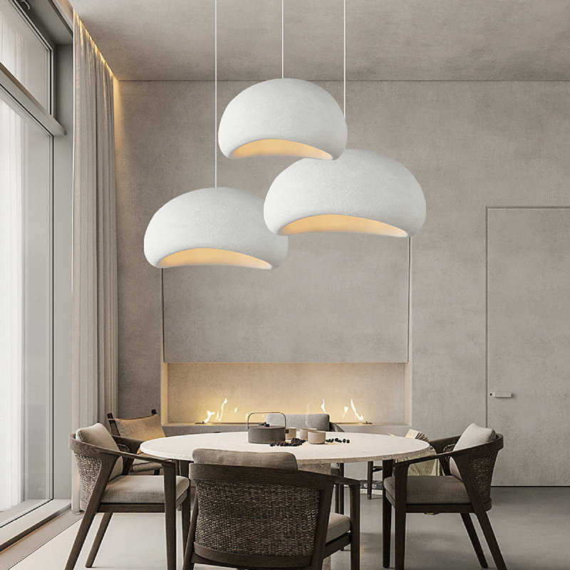 Suspension Amik en résine Wabi Sabi, L 23,6 po x P 23,6 po, Blanc