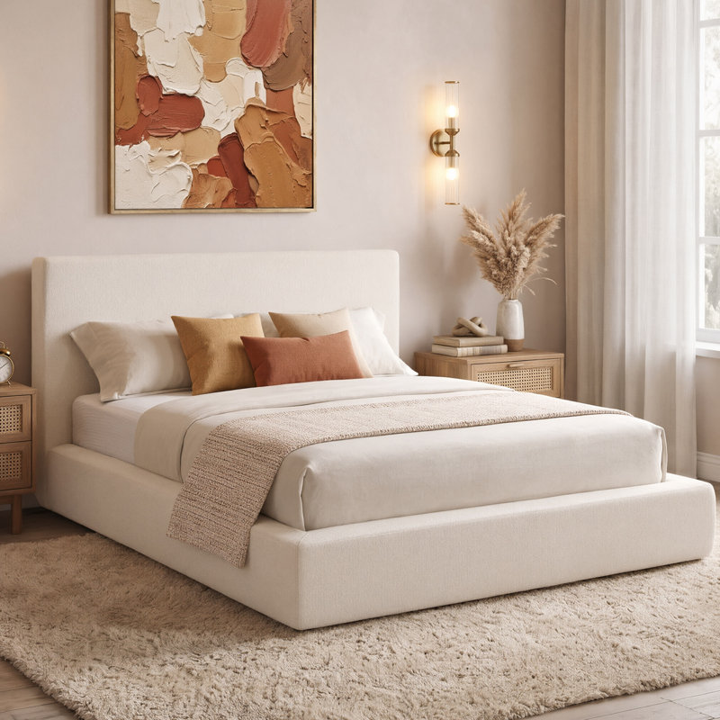 Cadre de lit plateforme king en chenille compressée et capitonnée Cloud de 87,4 po de largeur, avec conception basse et tête de lit moelleuse, sans sommier requis.