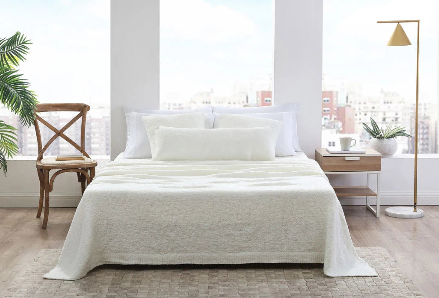 Snug Throw Blanket, King, Off White