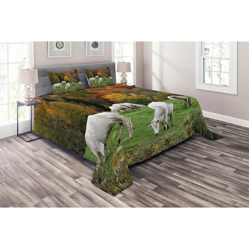 Rustic Polyester Coverlet, Queen Bedspread + 2 Shams