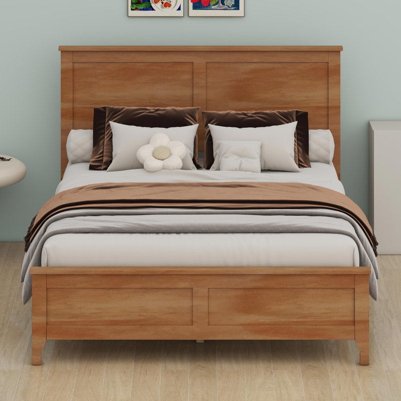 Sleek Platform Bed Design Featuring Sturdy Integrated Slats