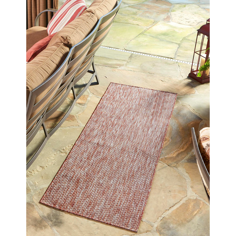 Tapis intérieur / extérieur Avaughn, Tapis de couloir 2 pi x 6 pi 1 po, Rouge rouille