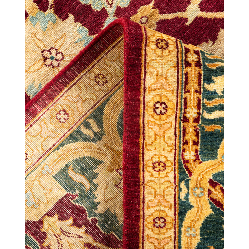 Tapis unique noué à la main Soumil - rouge, 6 pi 2 po x 8 pi 10 po