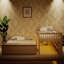 Lit simple superposé au-dessus de grand lit simple avec tablettes intégrées, lumières à changement de couleur et panneau perforé, beige
