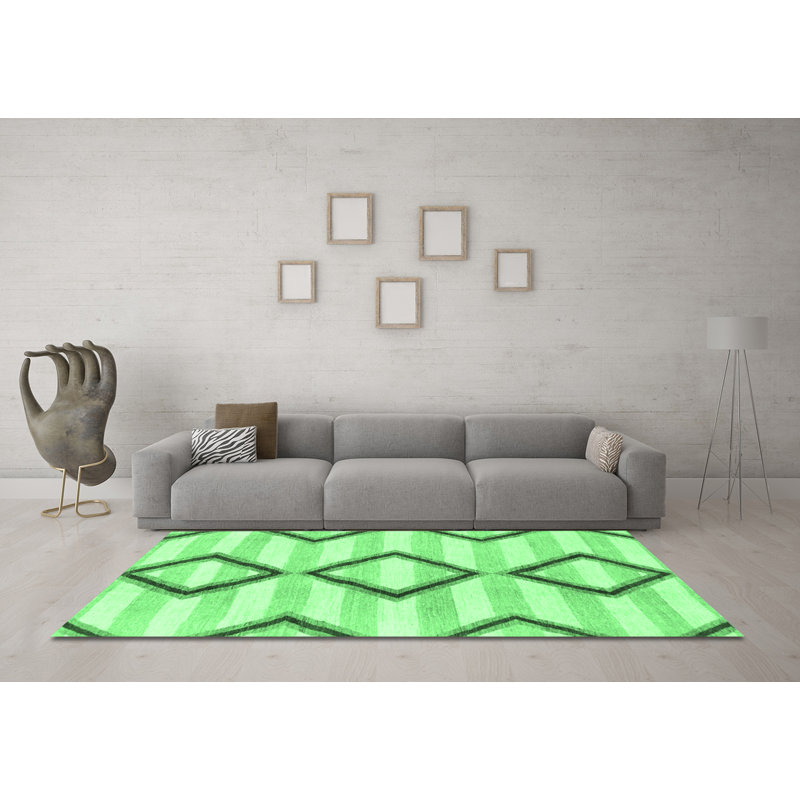 Washable Geometric Indoor Rug, Round 6'