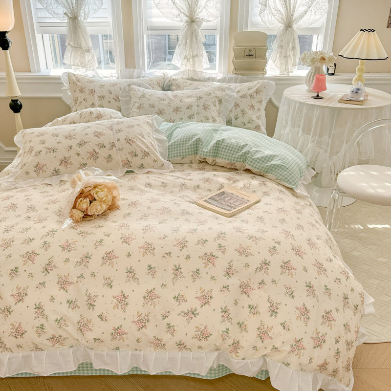 Microfiber Floral Print Comforter Set, Twin XL Comforter + 2 Pillowcases