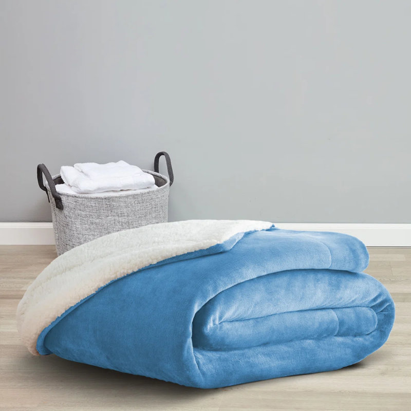 Reversible Soft Sherpa Fleece Fur Thick Dual Sided Blanket Throw, 130cm x 150cm, Sky Blue