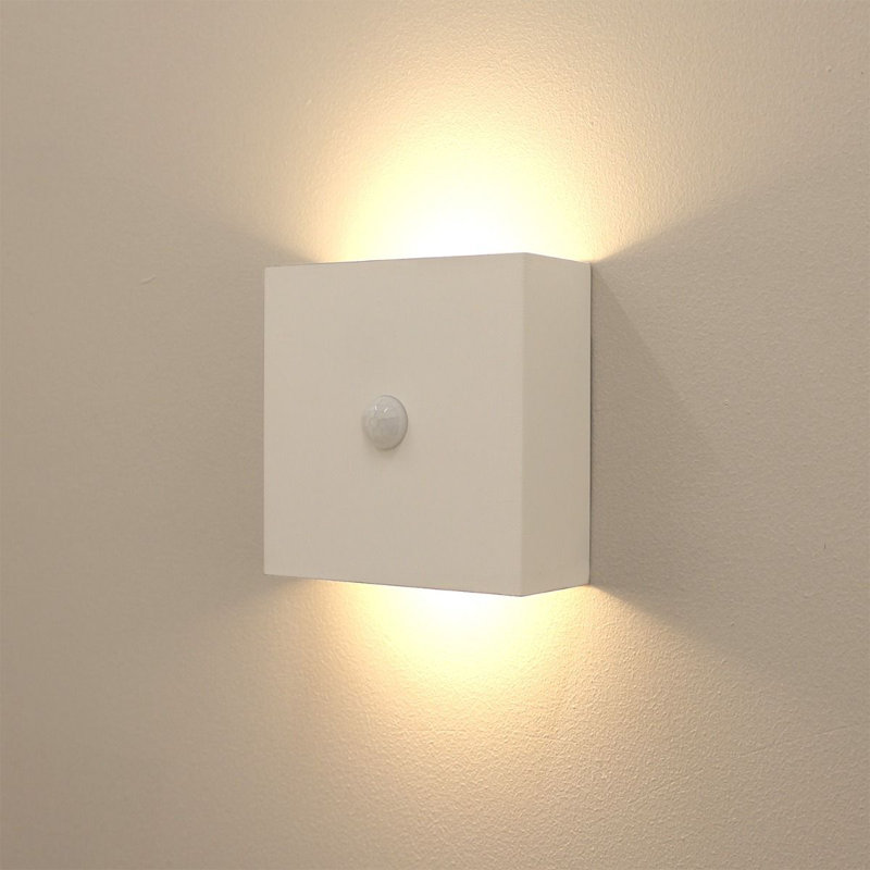 Aluminum LED Flush Mounted Sconce, White