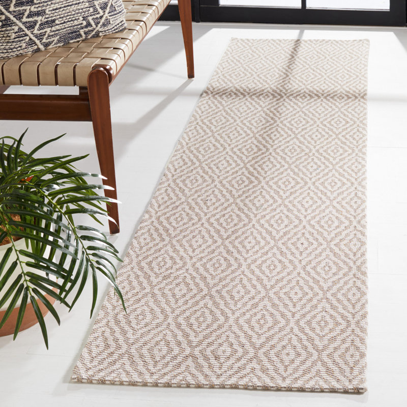 Martha Stewart Cotton Geometric Rug in Taupe, Runner 2' x 8'