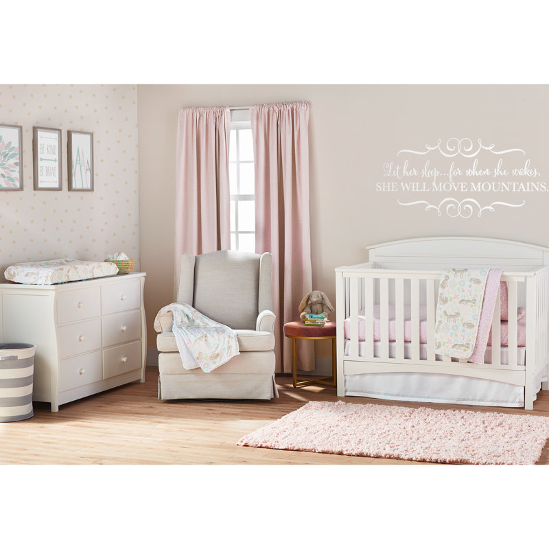Volant de lit de bébé