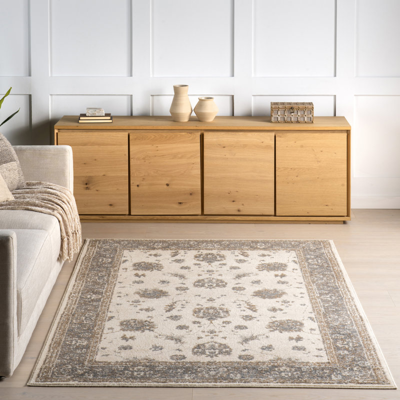 Tapis traditionnel Tyrel, Rectangle 6 pi 7 po x 9 pi