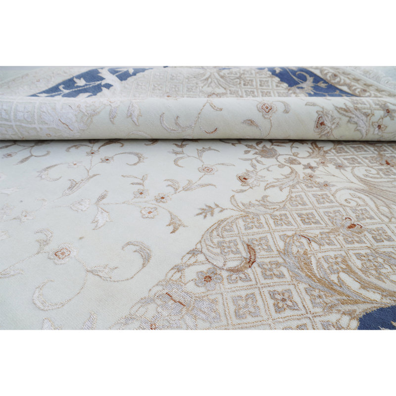 Hand Woven Wool Oriental Area Rug, Rectangle 5' x 8'
