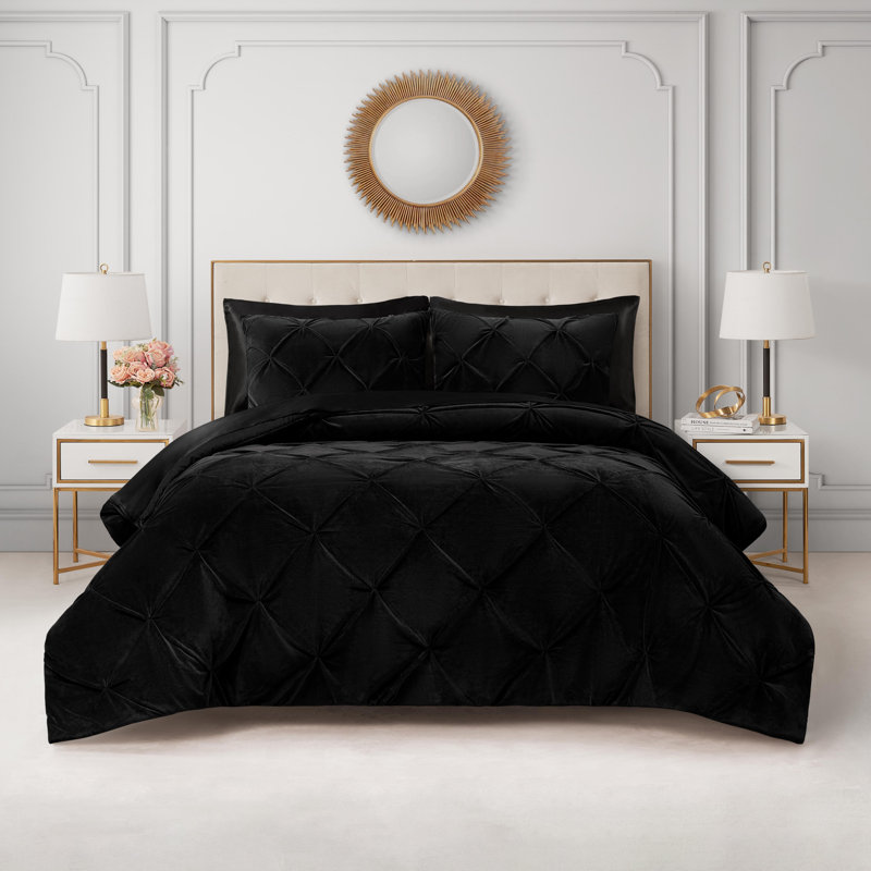 Juicy Couture Kiss Pleat Plush Micromink Comforter Sets, Queen Comforter + 2 Standard Shams, Black