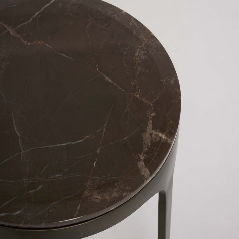 Table de bout Camilla, Bronze Antique, Brun Terra Cotta, H 22 po x l 11 po x P 11 po