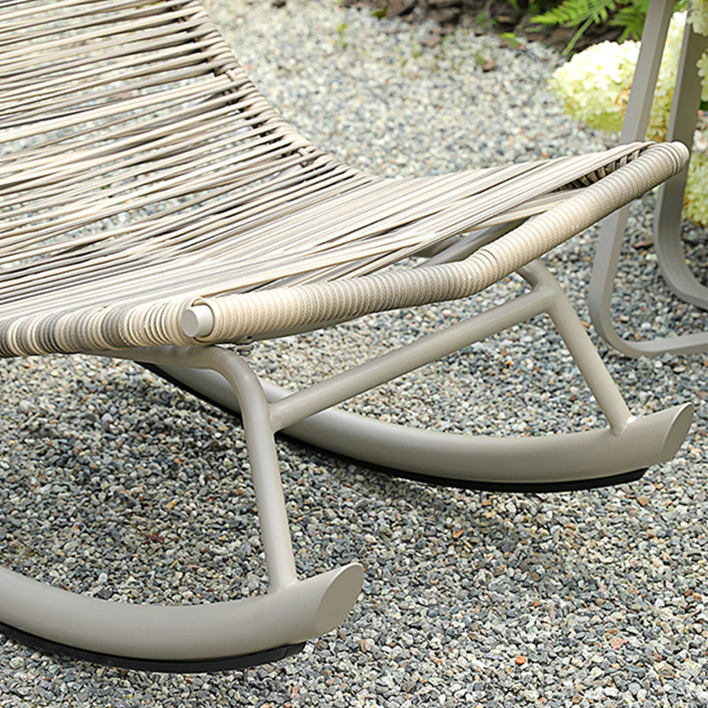 Chaise berçante moderne durable et robuste