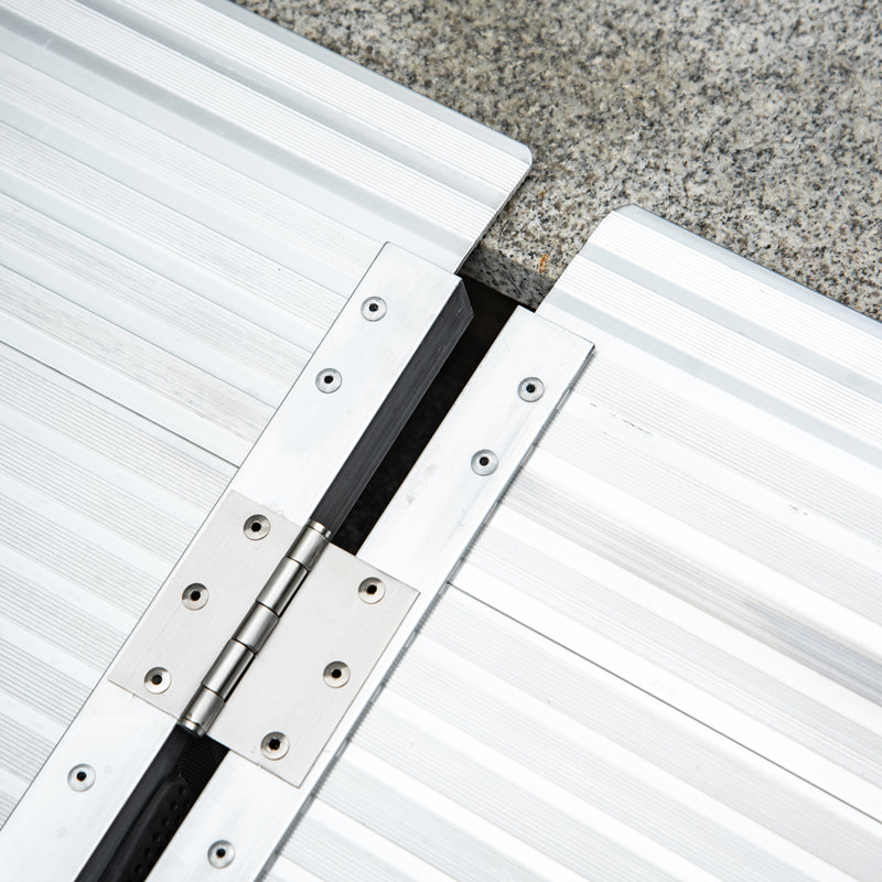 HomCom Metal Foldable 27.56'' L Threshold Ramp