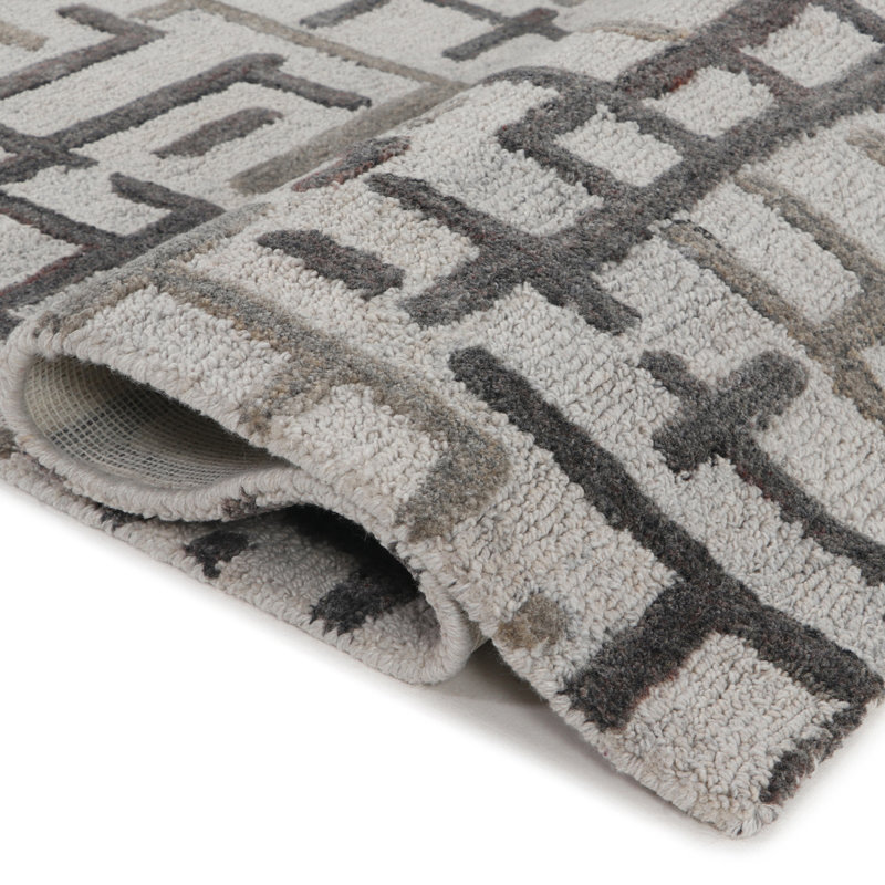 Campbell Hand-Tufted Geometric Indoor/Outdoor Rug Gray/White/Charcoal, Runner 2'6" x 5'