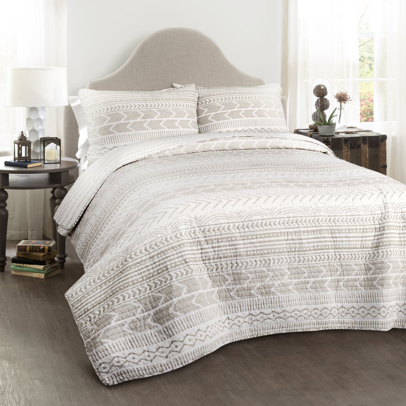 Hygge Geo Reversible Contemporary 3-Piece Quilt Set, Full/Queen Quilt + 2 Standard Shams, Taupe