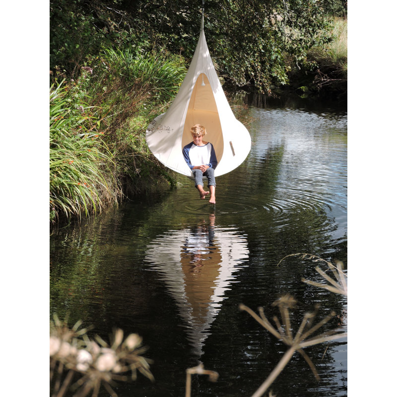 Hamac suspendu Cacoon Pod Vivere Saffo, Érable naturel / Blanc, H 72 po x l 72 po x P 72 po